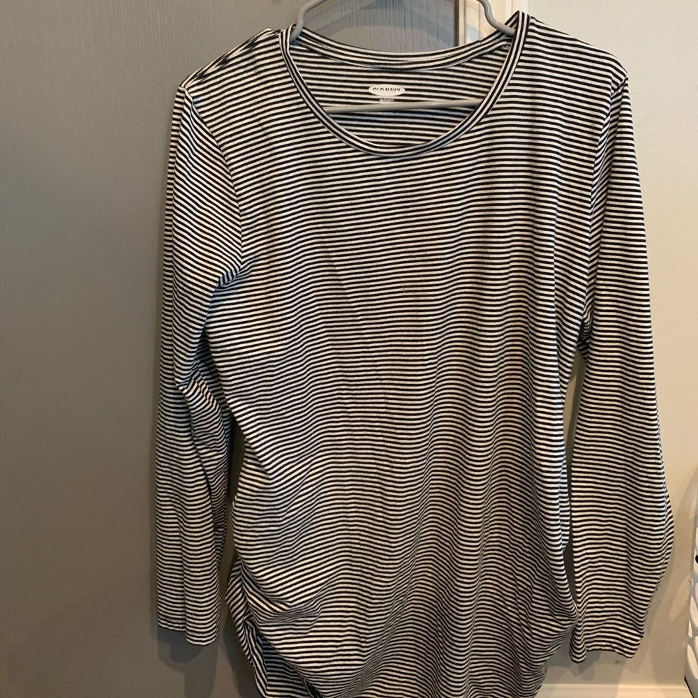 Women’s XL maternity fitted striped tee